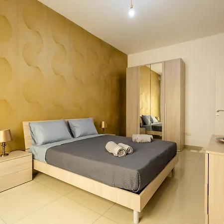 Spacious St Julians Sleep 7 Huge Terrace By Quicktrips *